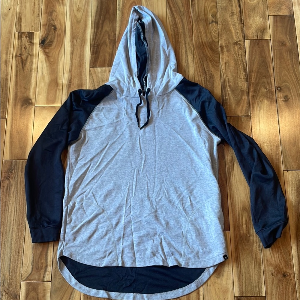 Hurley Gray and Black Cardigan Sweater with Sleek Design